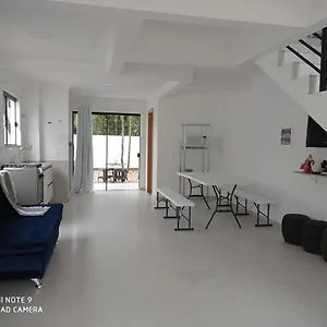 Casa Com Dois Pavimentos Nova, Em Mariscal , Bombinhas Brasil